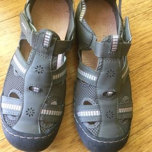 JSport by Jambu Gray Sz 9 Water Shoes